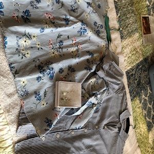 Limited cotton top size XS.  H&M top with earrings